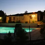 Bed & Breakfast Domaine La Fontaine 4*