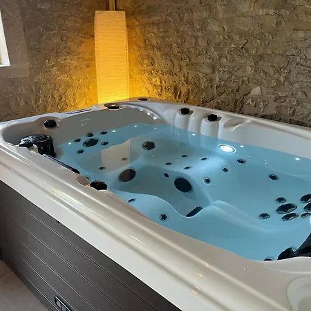 Domaine La Fontaine Bed & Breakfast 4*