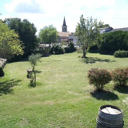 Domaine La Fontaine Bed & Breakfast Soubran