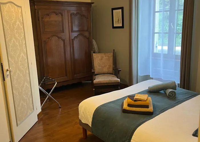 Alojamento de Acomodação e Pequeno-almoço Domaine La Fontaine