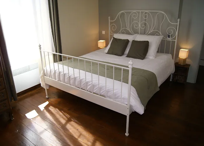 Domaine La Fontaine Alojamento de Acomodação e Pequeno-almoço 4*