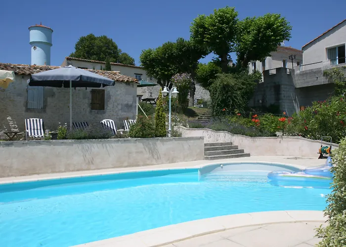 Domaine La Fontaine Alojamento de Acomodação e Pequeno-almoço Soubran