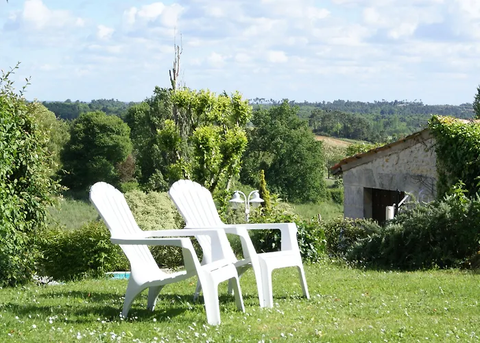 Alojamento de Acomodação e Pequeno-almoço Domaine La Fontaine