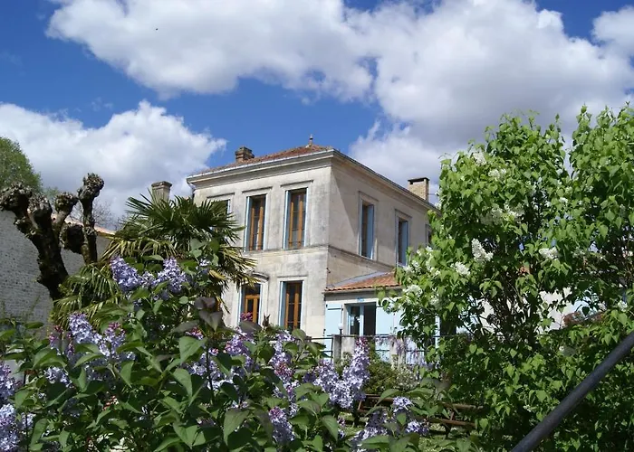 Domaine La Fontaine 4* Soubran