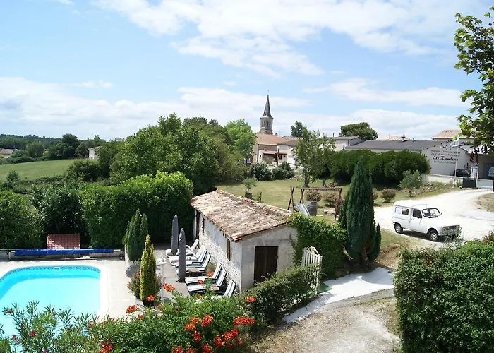 Alojamento de Acomodação e Pequeno-almoço Domaine La Fontaine
